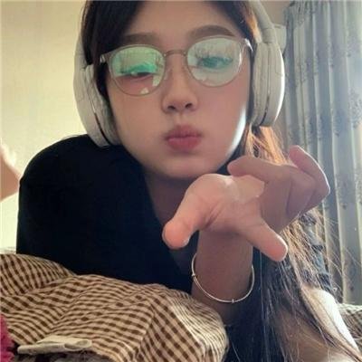 在窗边